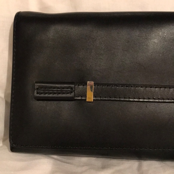 Hugo Boss clutch, 9/10 condition.Immaculate inside - Picture 4 of 7